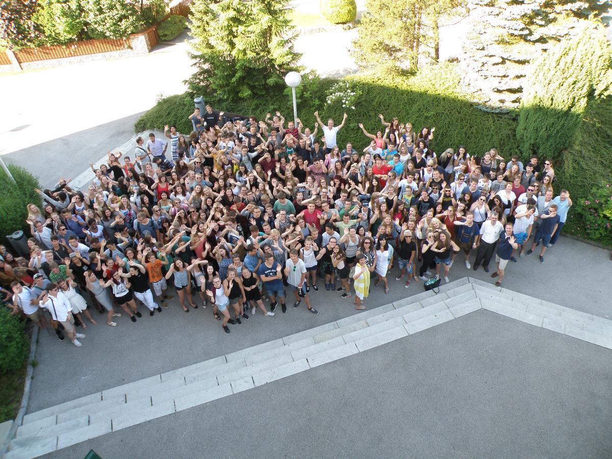 Hotel Sommerhaus Am Internats-Campus บาด ลีออนเฟลเดน ภายนอก รูปภาพ